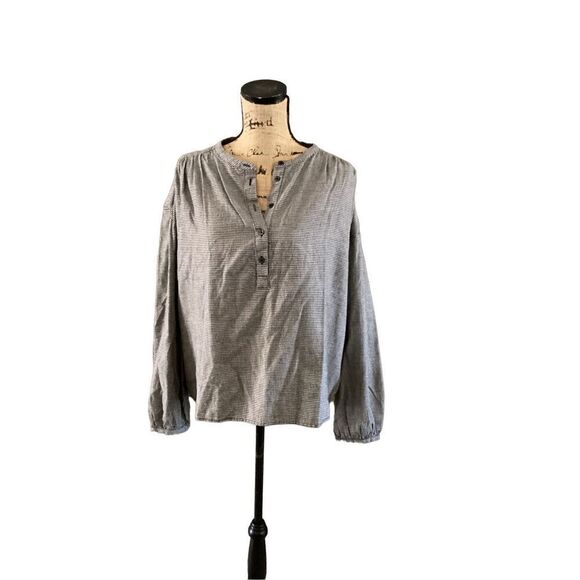 Gap - Picture 4 of 7